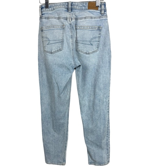 American Eagle Strigid Mom Jeans light wash sz 0 - Picture 2 of 7